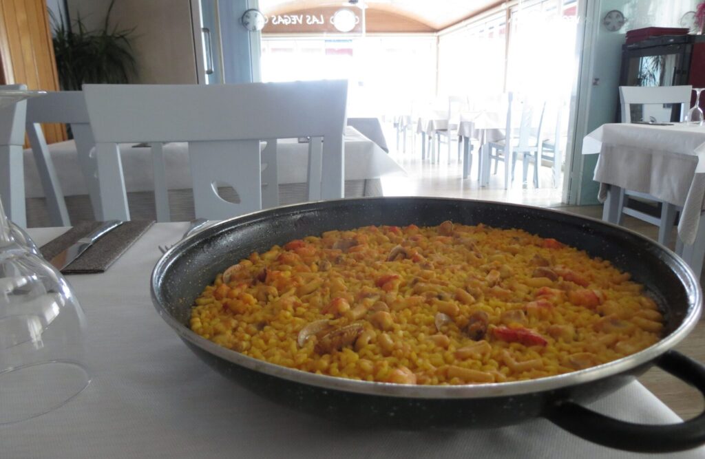 Paellas Peñíscola, paellas para llevar Sant Jordi. Fideuà rossejat.